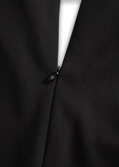 Naomi | Vestido negro refinado con cinturón