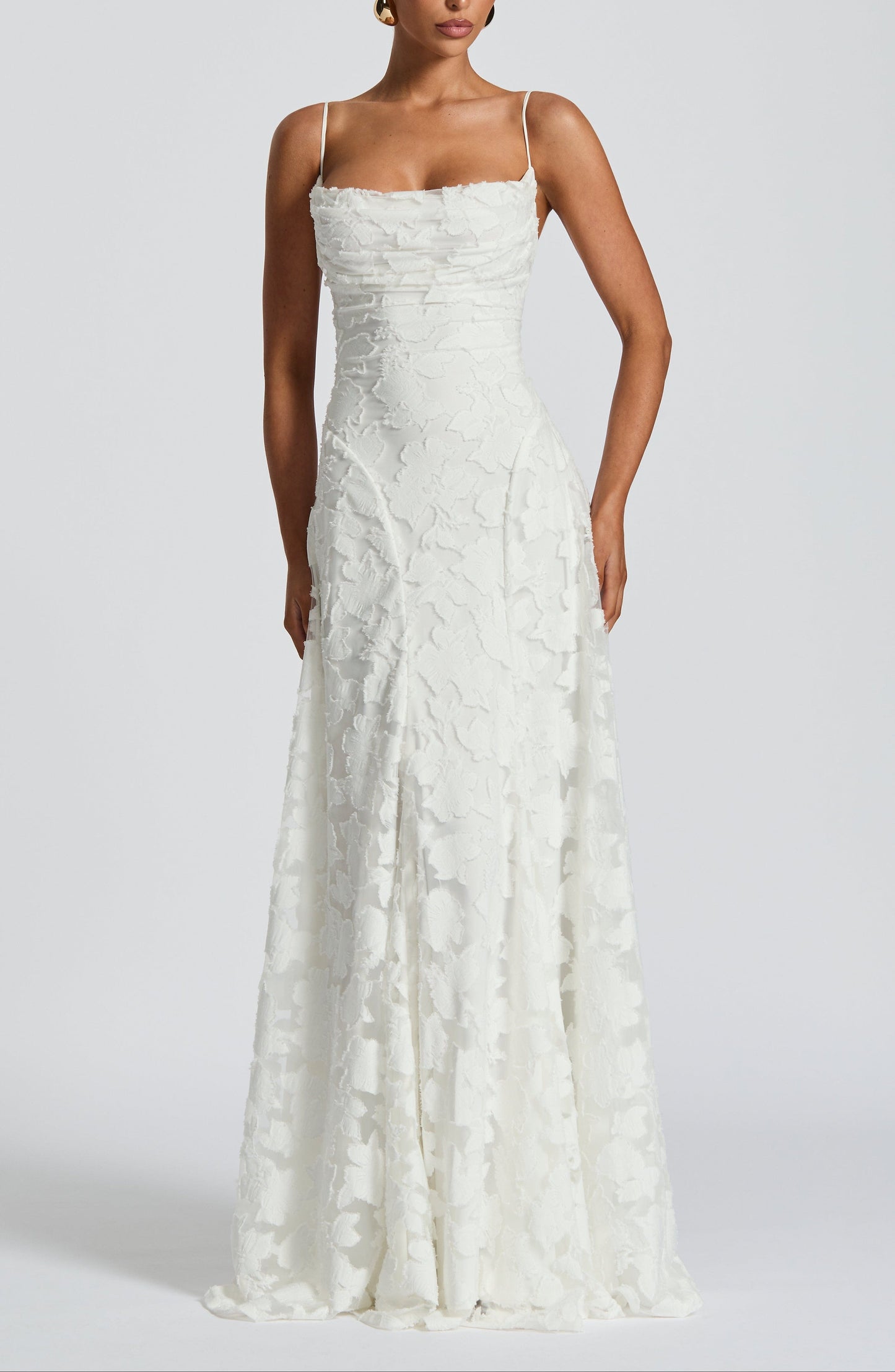 Rubí | Vestido largo elegante de encaje floral